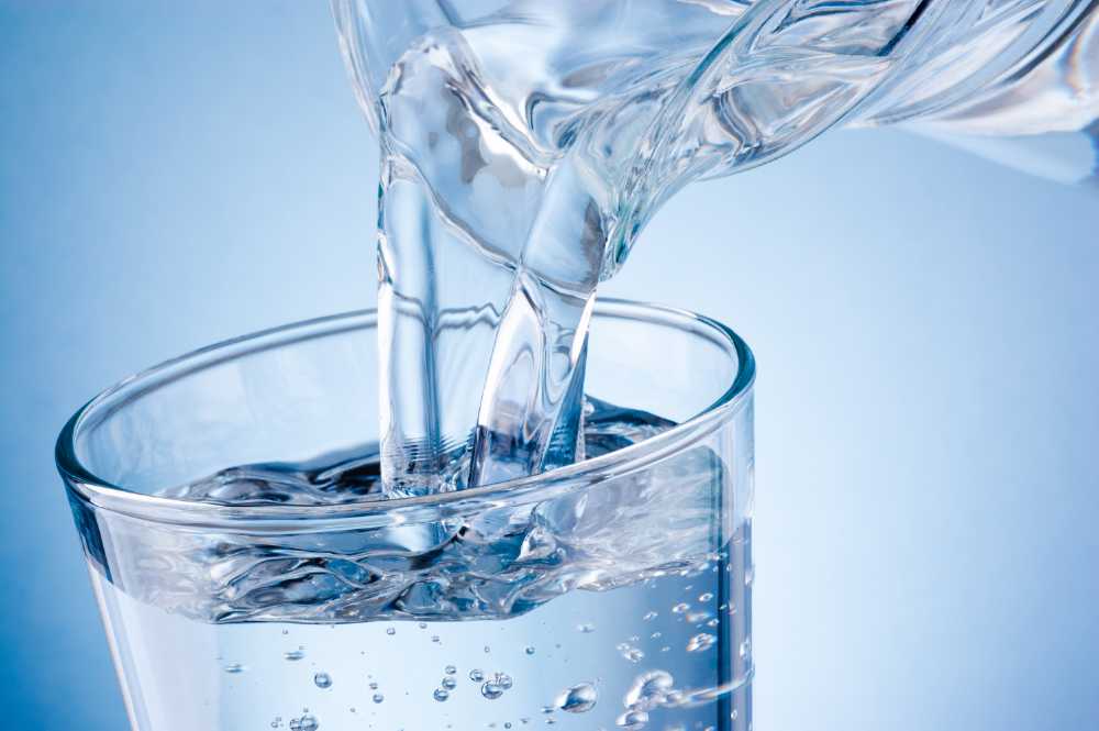 Top beneficios de contar con un filtro purificador de agua en casa