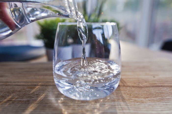 Pedir un garrafón de agua durante el coronavirus puede presentar un mayor reto