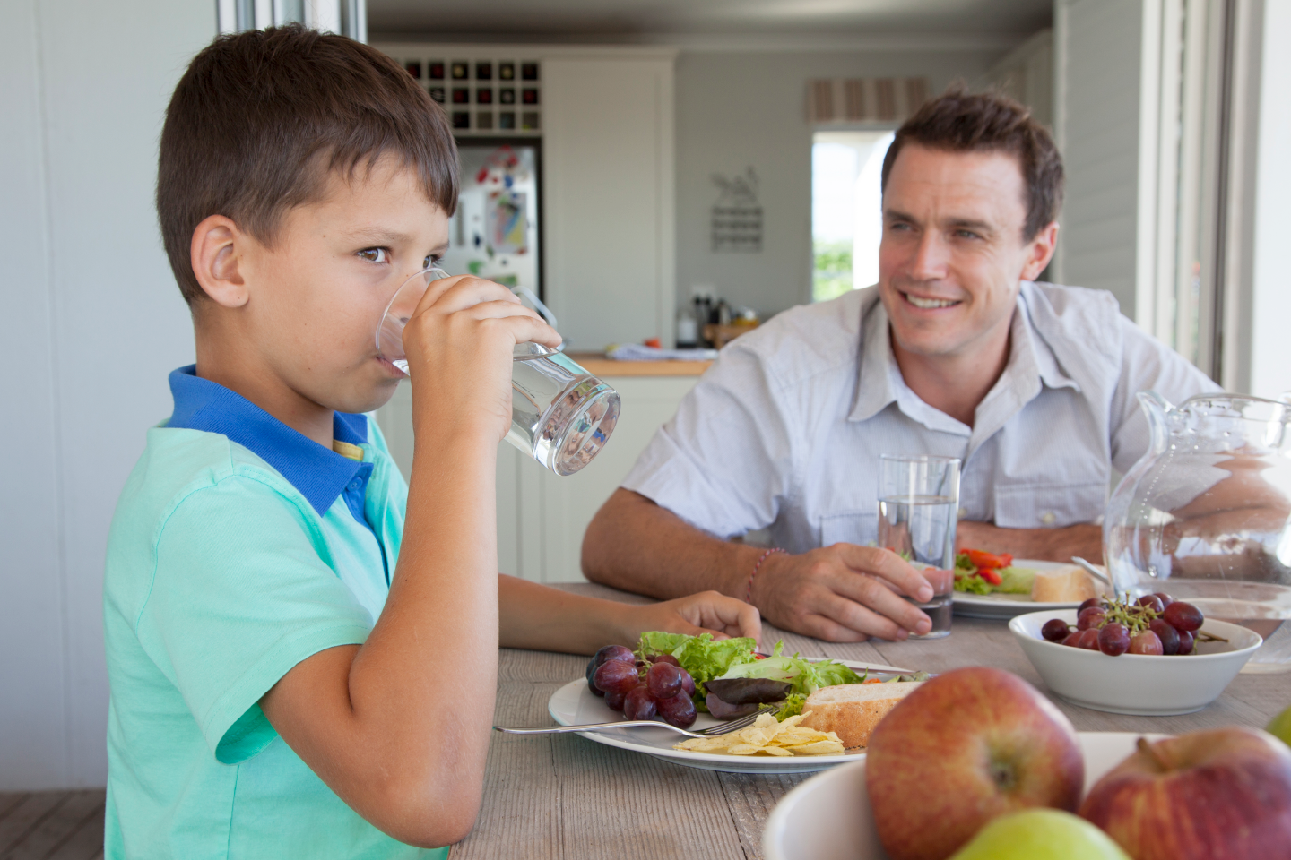 7 tips para asegurar la hidratación en niños