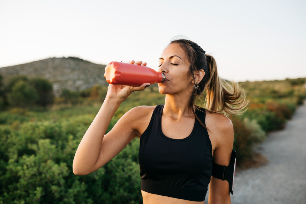 ¿Por qué debes beber agua antes y después de hacer ejercicio?